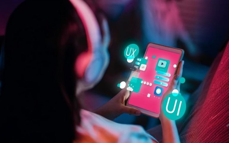 Read more about the article Why is UI/UX Design Such A Popular Course?