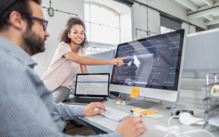 Read more about the article What is the Role of Responsive Design in Web Development?